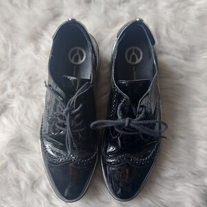 Business casual shoes wishbone